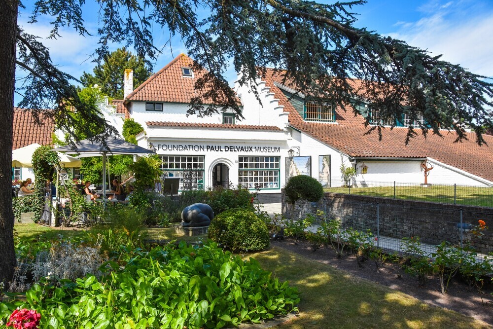 26EUI13 Paul Delvaux betere kwaliteit-1